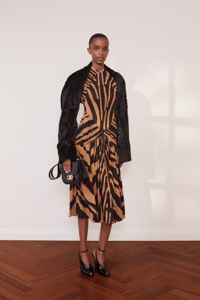 FERRAGAMO SF PS26 LB LOOK 13 01