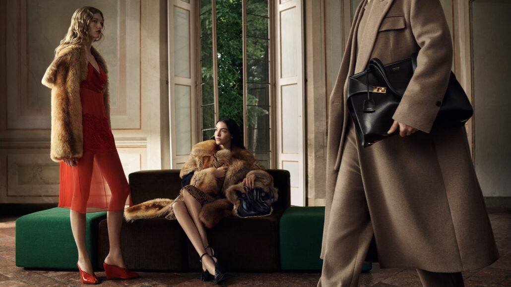 Ferragamo AW25 00060 0248 PLATE APOLLINE 06 QC EXT F300