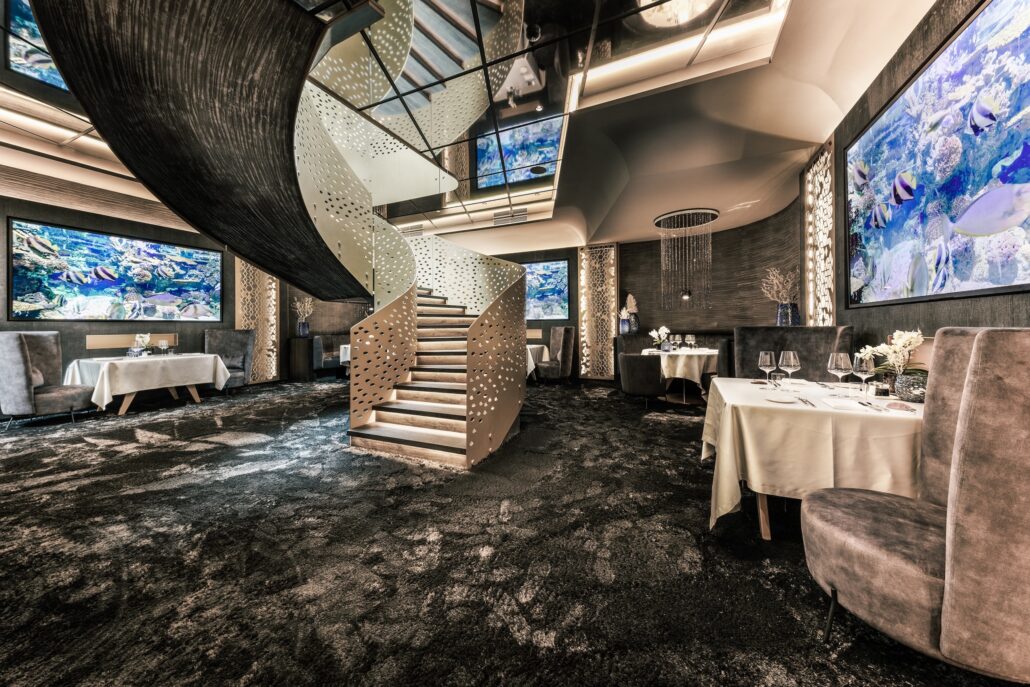 Genussvolle Momente im underwater restaurant Quellenhof See Lodge