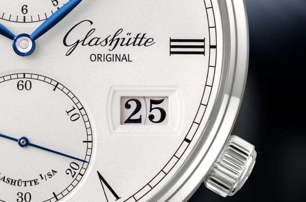 Glashuette Original W18902010430 Detail 9 1240x820.jpg 1024x677 1
