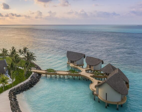 JW Marriott Kaafu Atoll Island Resort Spa Sunrise e1756378965636