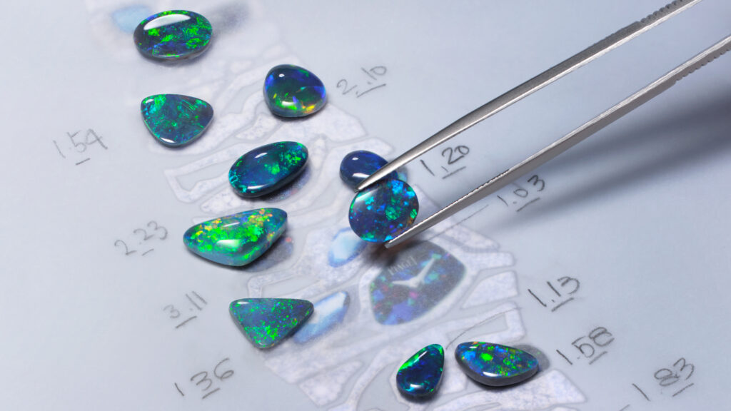 PIAGET HIGH JEWELLERY SHAPES OF EXTRALEGANZA G0A50398 SF 1 16x9 1024x576 1