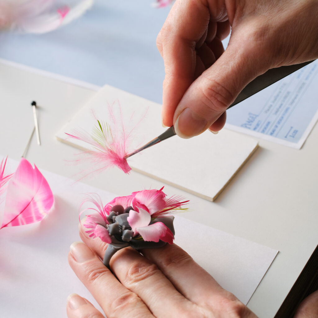 PIAGET HIGH JEWELLERY SHAPES OF EXTRALEGANZA G34Q2700 SF 1 1x1 1024x1024 1