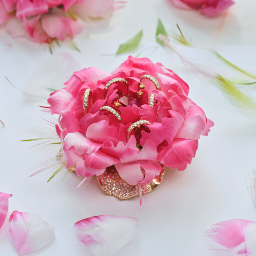 PIAGET HIGH JEWELLERY SHAPES OF EXTRALEGANZA G36N3100 SF 1 1x1 1024x1024 1