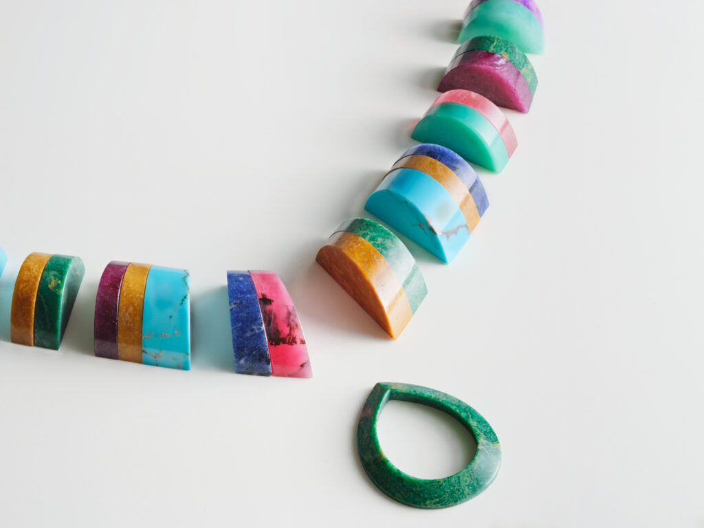 PIAGET HIGH JEWELLERY SHAPES OF EXTRALEGANZA G37T4300 SF 2 1024x768 1