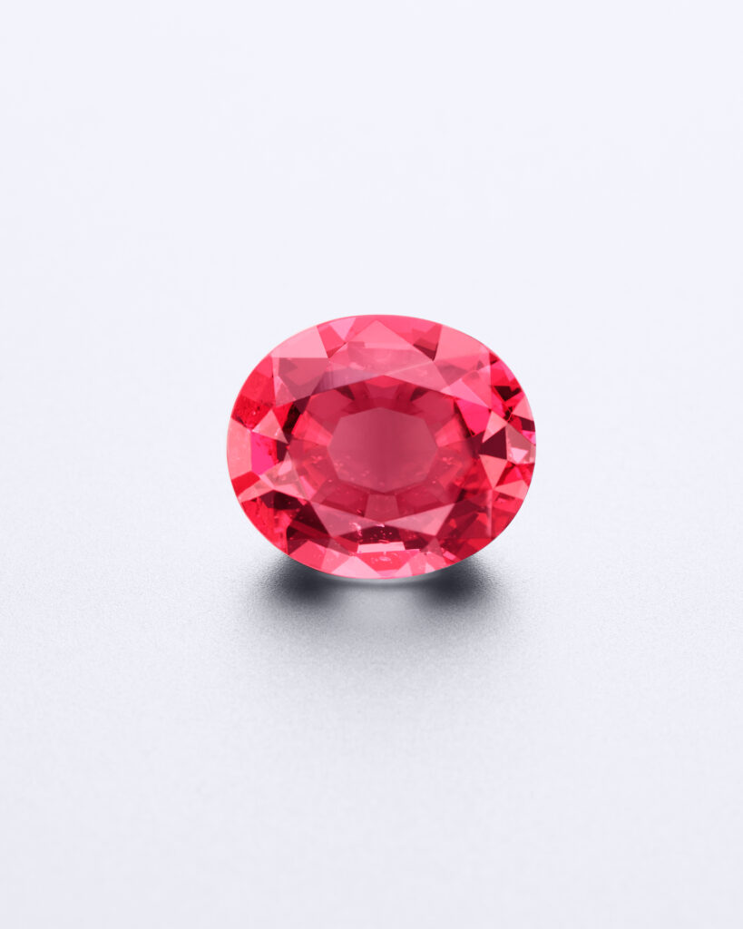 PIAGET HIGH JEWELLERY SHAPES OF EXTRALEGANZA G37T4600 SF 5 4x5 819x1024 1