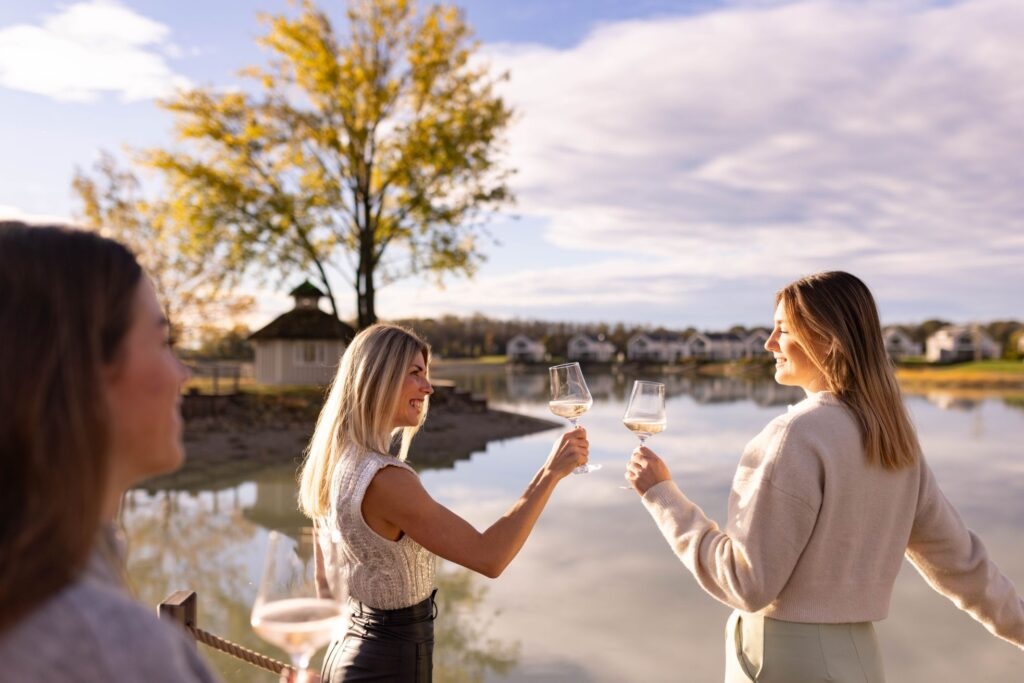 ein glaeschen am see vila vita pannonia 1024x683 1
