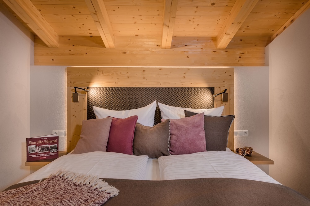 wohlfuehl chalet edelweiss zillertaler hofchalets