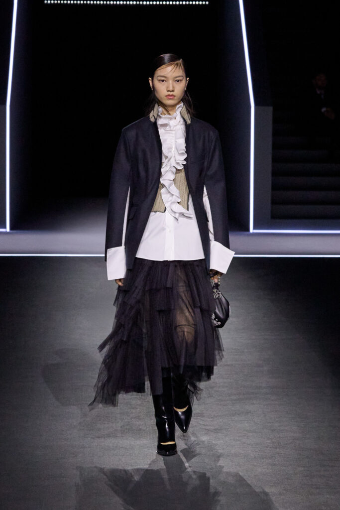 11 DIOR MODE FEMME FALL WINTER 2025 2026 LOOK 11 683x1024 1