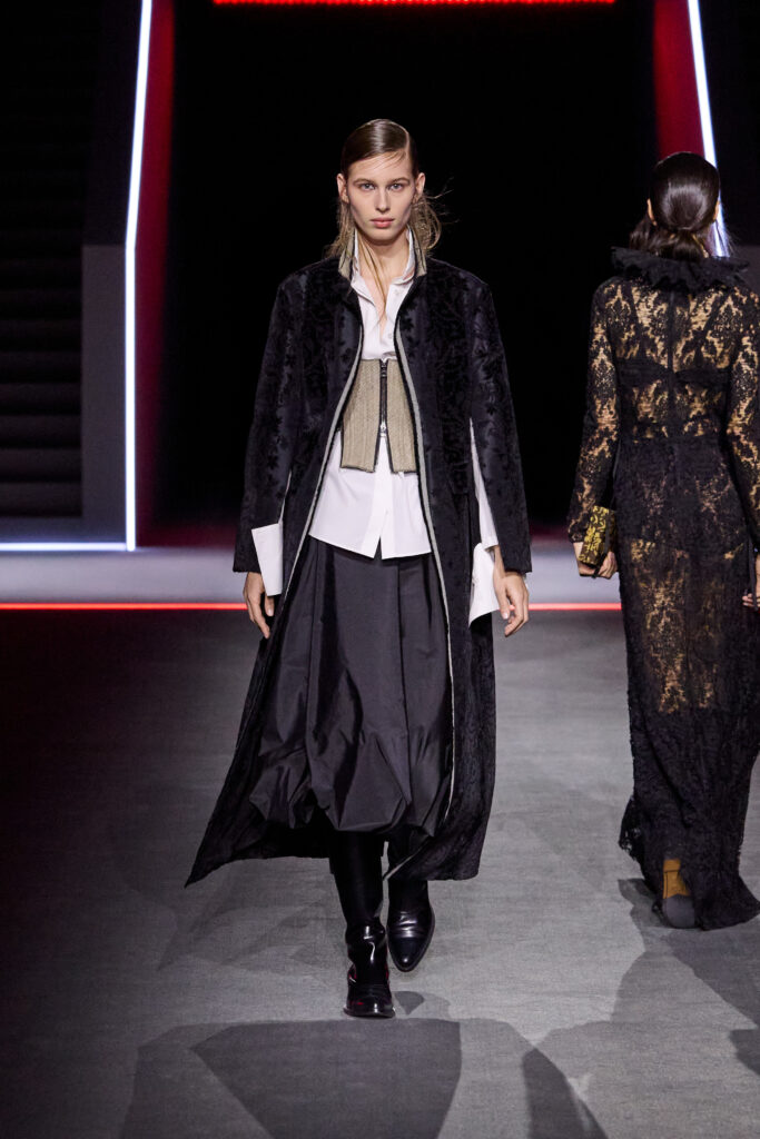 25 DIOR MODE FEMME FALL WINTER 2025 2026 LOOK 25 683x1024 1