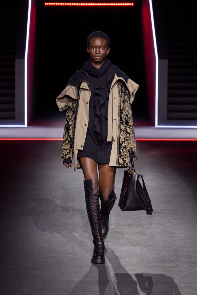 26 DIOR MODE FEMME FALL WINTER 2025 2026 LOOK 26 683x1024 1