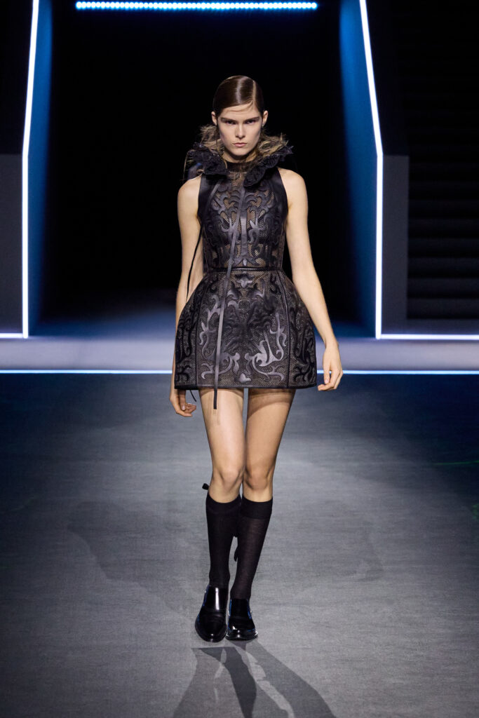 29 DIOR MODE FEMME FALL WINTER 2025 2026 LOOK 29 683x1024 1