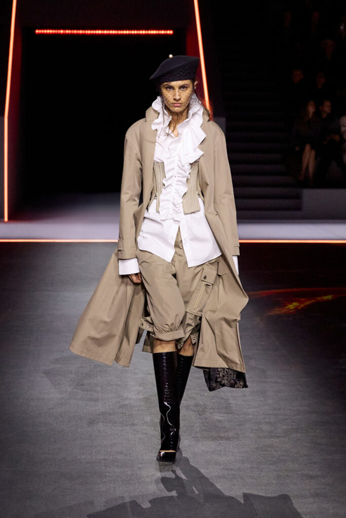 33 DIOR MODE FEMME FALL WINTER 2025 2026 LOOK 33 683x1024 1