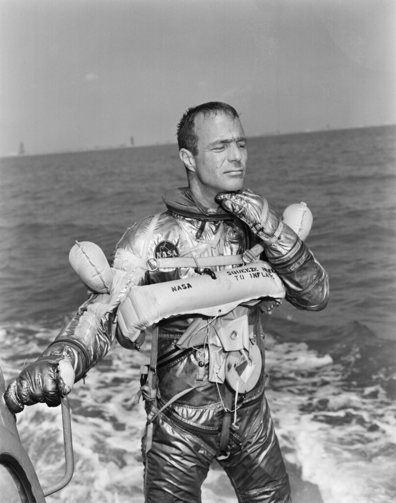 37 Astronaut Scott Carpenter prime pilot for the Mercury Atlas 7 mission goes through a water egress training session Photo credit NASA 808x1024 1