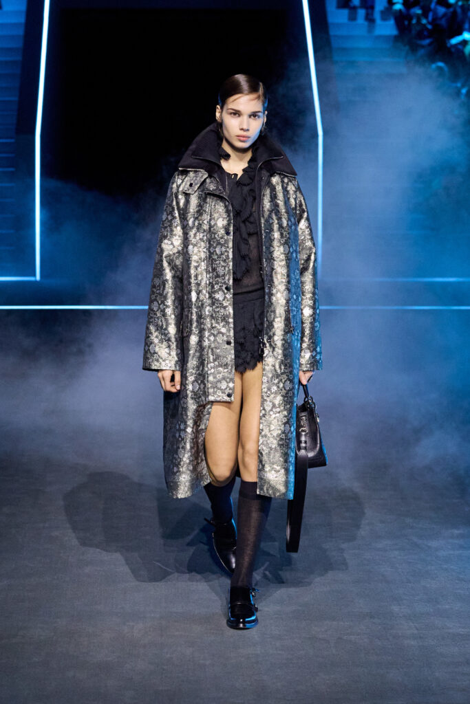 53 DIOR MODE FEMME FALL WINTER 2025 2026 LOOK 53 683x1024 1