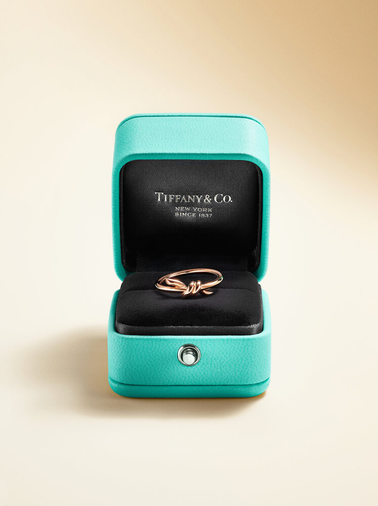 70306085 LF KNOT v1 TM 011623 cv 4