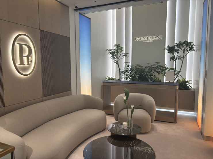 740.2 pf ginza flagshipsto