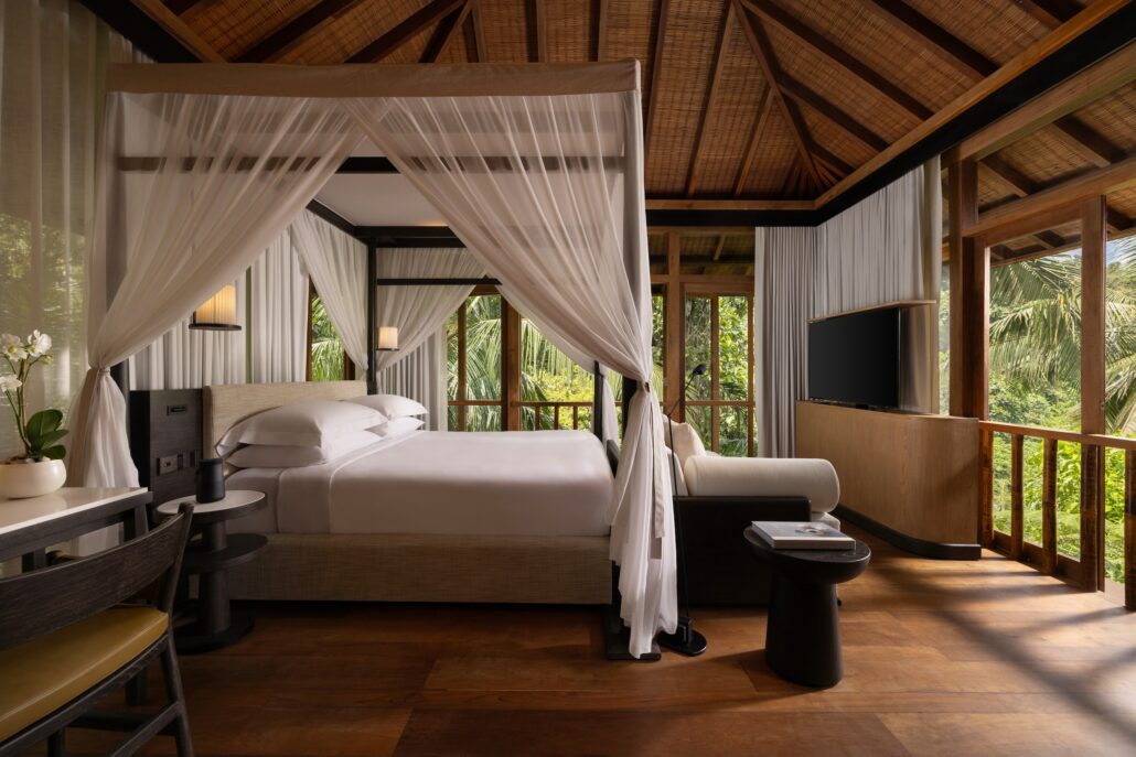 COMO Shambhala E WanakasaResidence Terrace Suite Bedroom 1