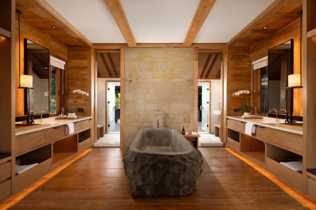 COMO Shambhala Estate Wanakasa Residence Bathroom