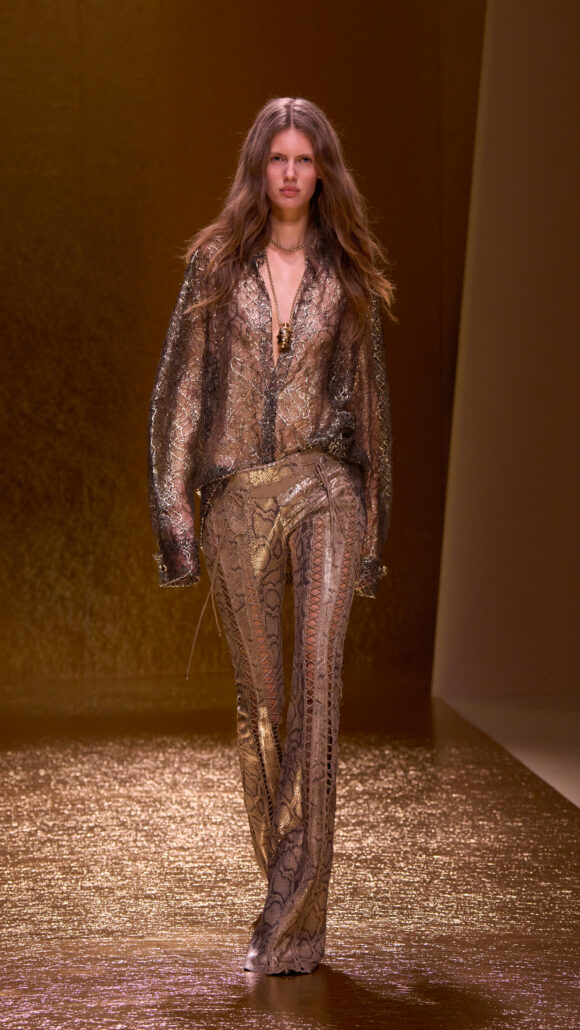 Roberto Cavalli LOOK 9X16 002