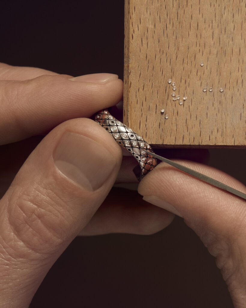 TRINITY STILL 01 Julien T Hamon ∏ Cartier rights end 30.11.2026 819x1024 1