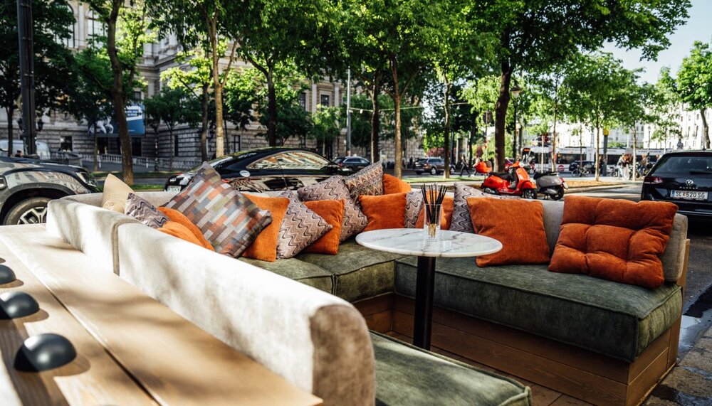 ZIIZUU Terrace Opening 2. Mai 2024 c Bardh Sokoli One Life Group9 scaled qnm237w8v503st7l89adl1jelurv7g5vd4hsmoo7r4