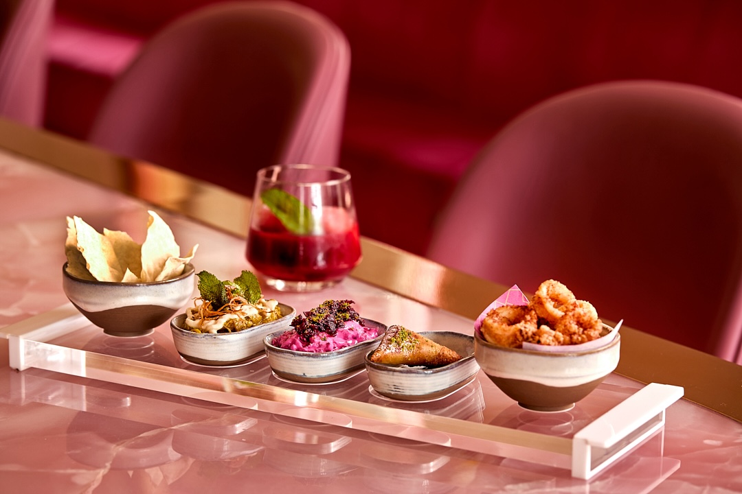 Rose Bar Mazzeh Menü in Ariana's Persian Kitchen ©Atlantis The Royal