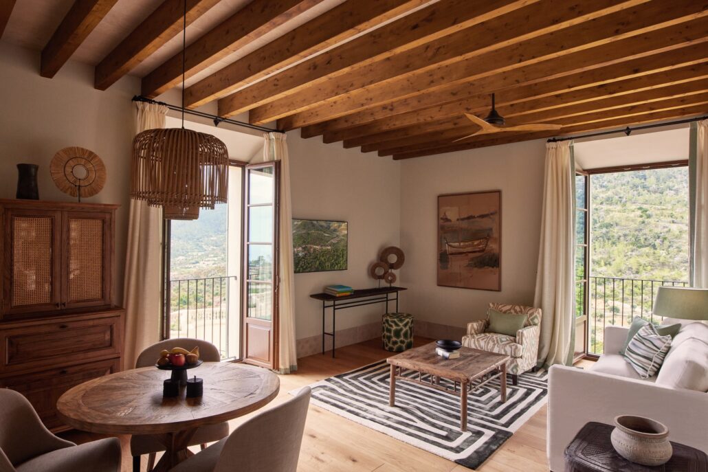 son bunyola hotel deluxe suite 17 lounge