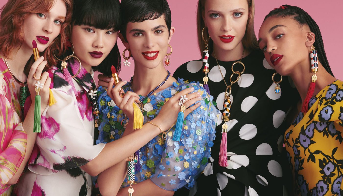 CH_MAKEUP_MODELS_GROUP_FIVE_LIPSTICKS