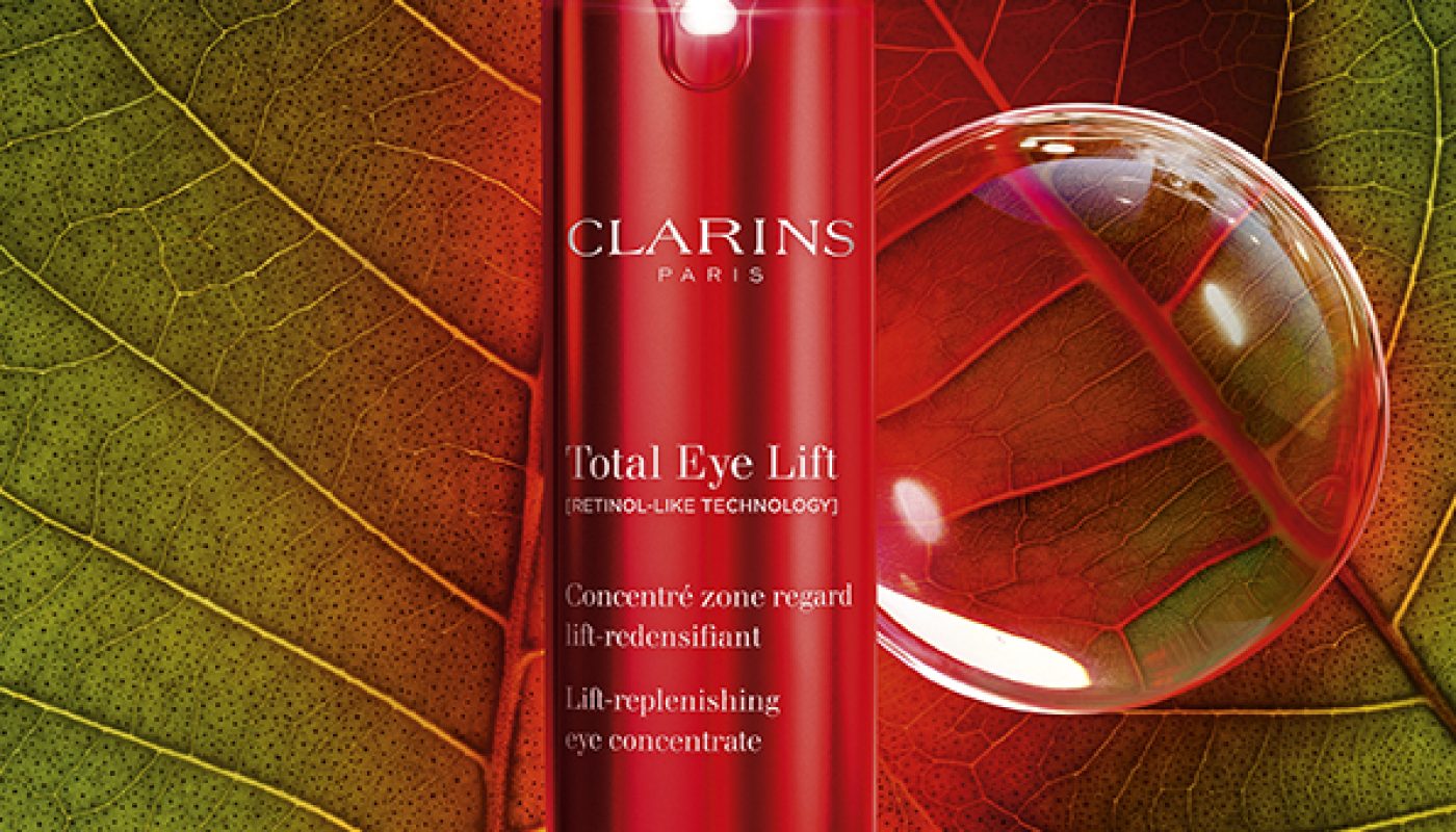 Product name: Total Eye Lift 2025 
 Item name: TOTAL EYE LIFT RETAIL 15ML 
 EAN: 3666057296611 
 SKU: 80112544
Height: 10.4 cm
Width: 4.1 cm
Length: 10.4 cm
DAM ID: 1698944
Rights: Asset is free for use in specific channels
Media rights: IP Rights 
 Owners: Candice Milon 
 Start of Rights: 2025-05-31 
 Expiration: 2026-05-31 
 Assigned Rights: No 
 Usages: Digital, Outdoor, POS, PR, Press 
 Rights Region: Worldwide