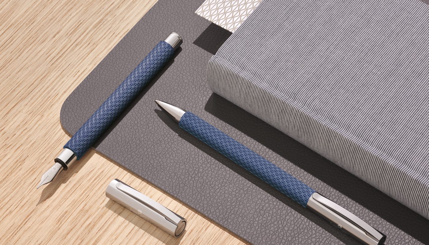 147120_147125_Fountain pen Ambition OpArt Deep Water M