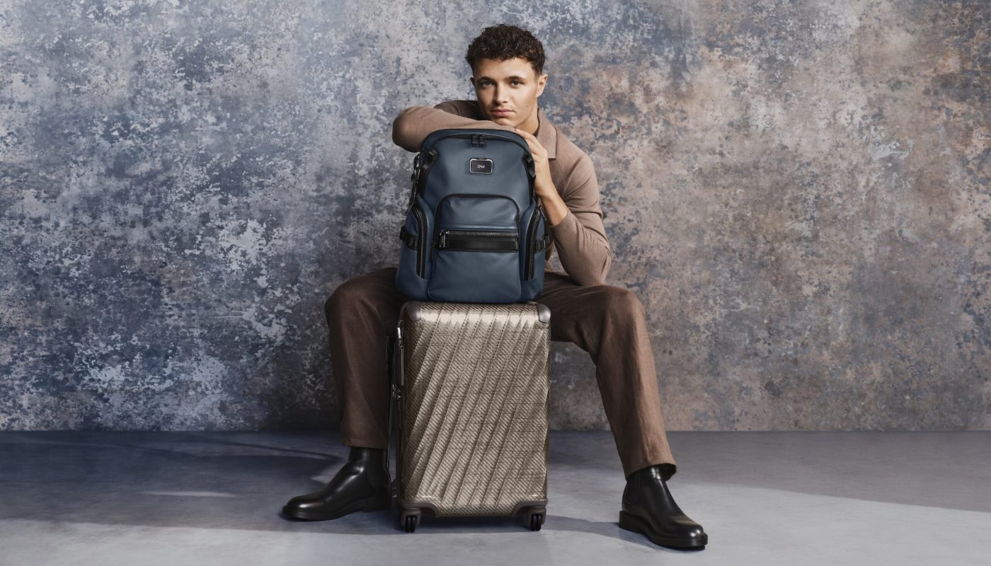 TUMI_FW25Lando_Alpha Bravo Navigation BackpackNavyCanvas_Euro 580.00_19DegreeLiteIntlCO-TitaGrey_Euro 790.00