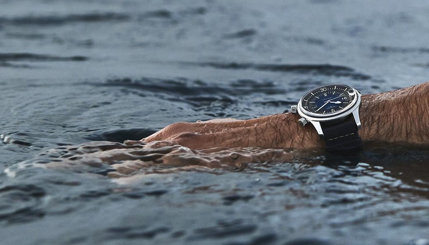The-Longines-Legend-Diver_42mm_L3.774.4.90.2_mood2