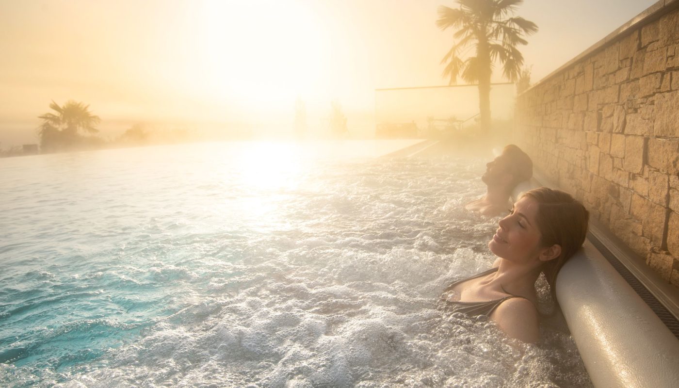 zeit_zu_zweit_geniessen_in_der_larimar_thermen-_und_saunawelt_hotel_larimar